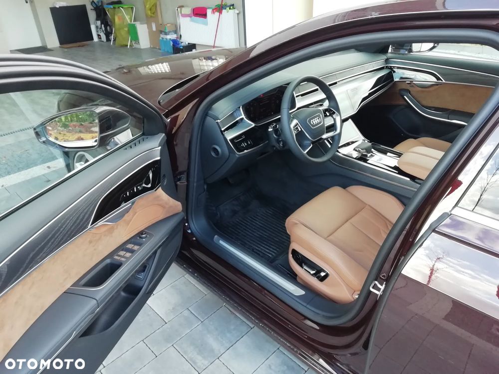 Audi A8 - 6