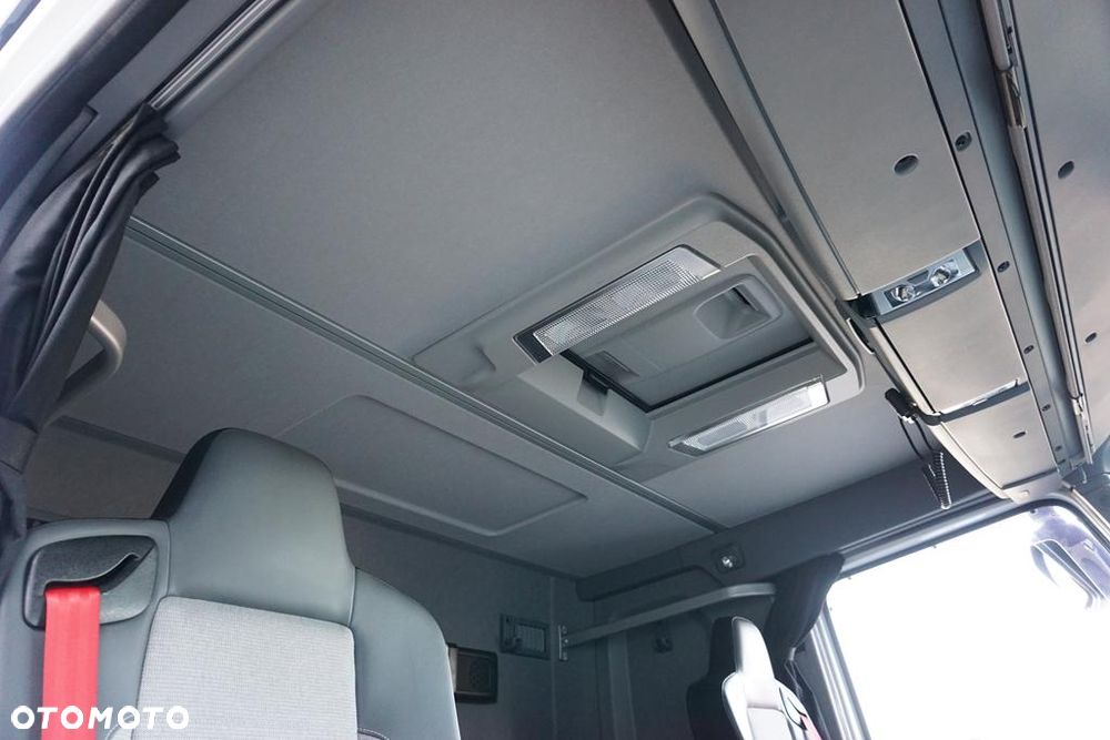 Renault T 380 / 6 X 2 / SKRZYNIOWY + HDS / HIAB 302 E-5 / PILOT / OŚ SKRĘTNA - 17