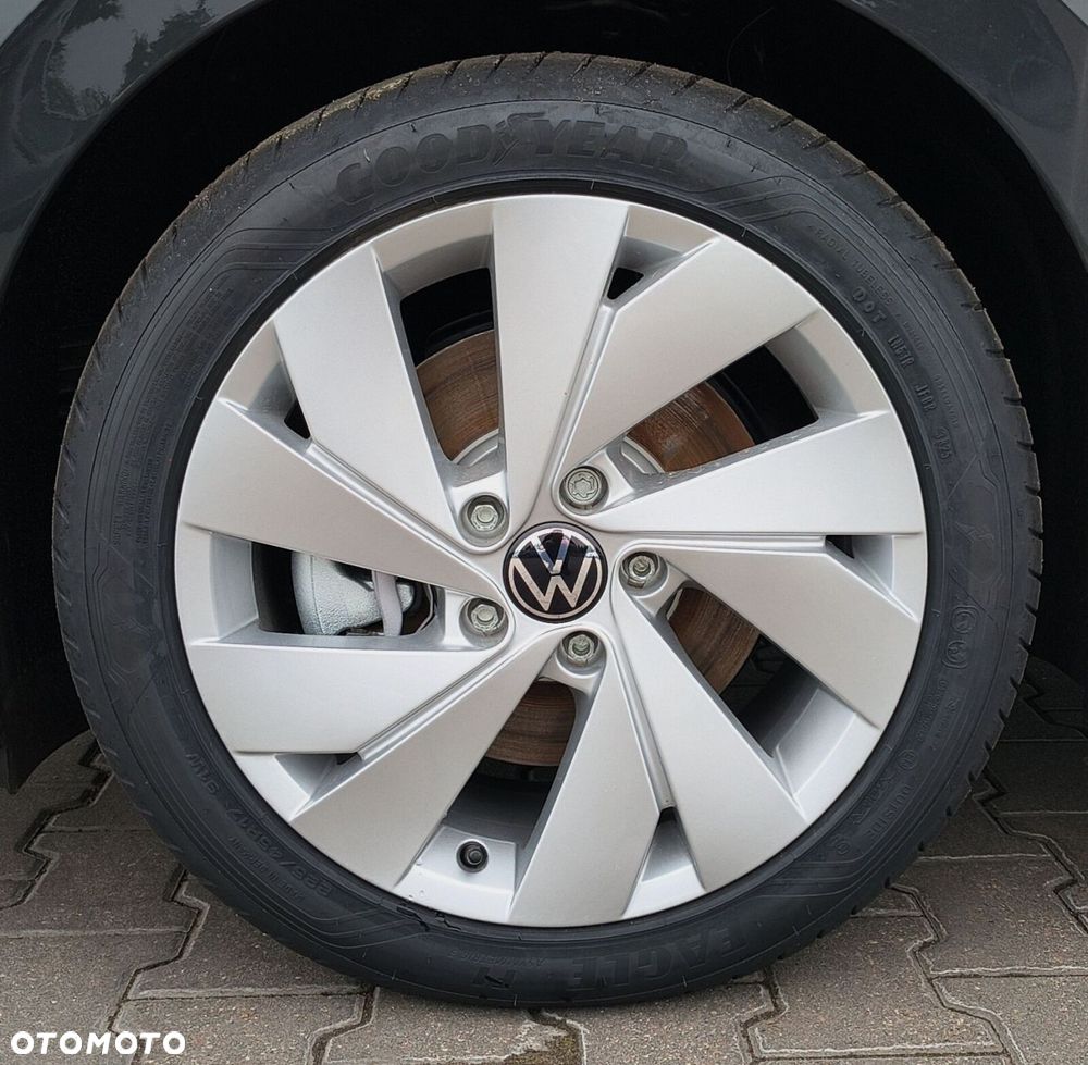 Volkswagen Golf - 21