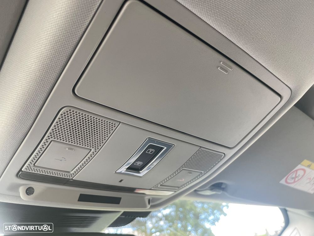 Land Rover Discovery Sport 2.0 eD4 HSE Luxury - 27