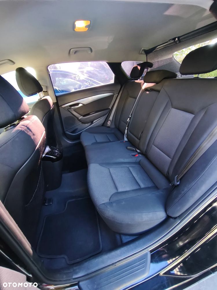 Hyundai i40 Kombi 1.6 Trend - 30