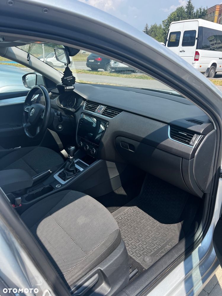 Skoda Octavia 1.6 TDI Ambition - 11
