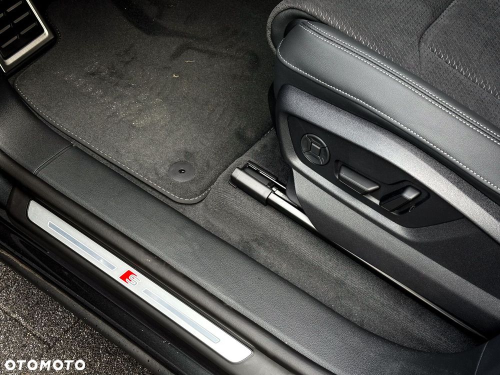 Audi Q8 - 18