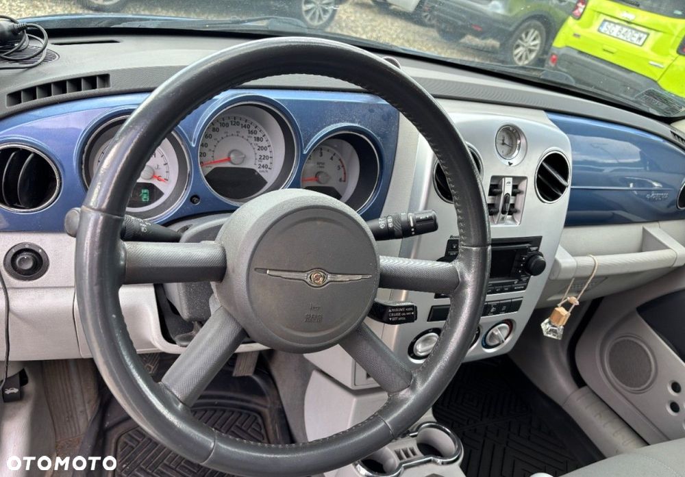 Chrysler PT Cruiser - 12