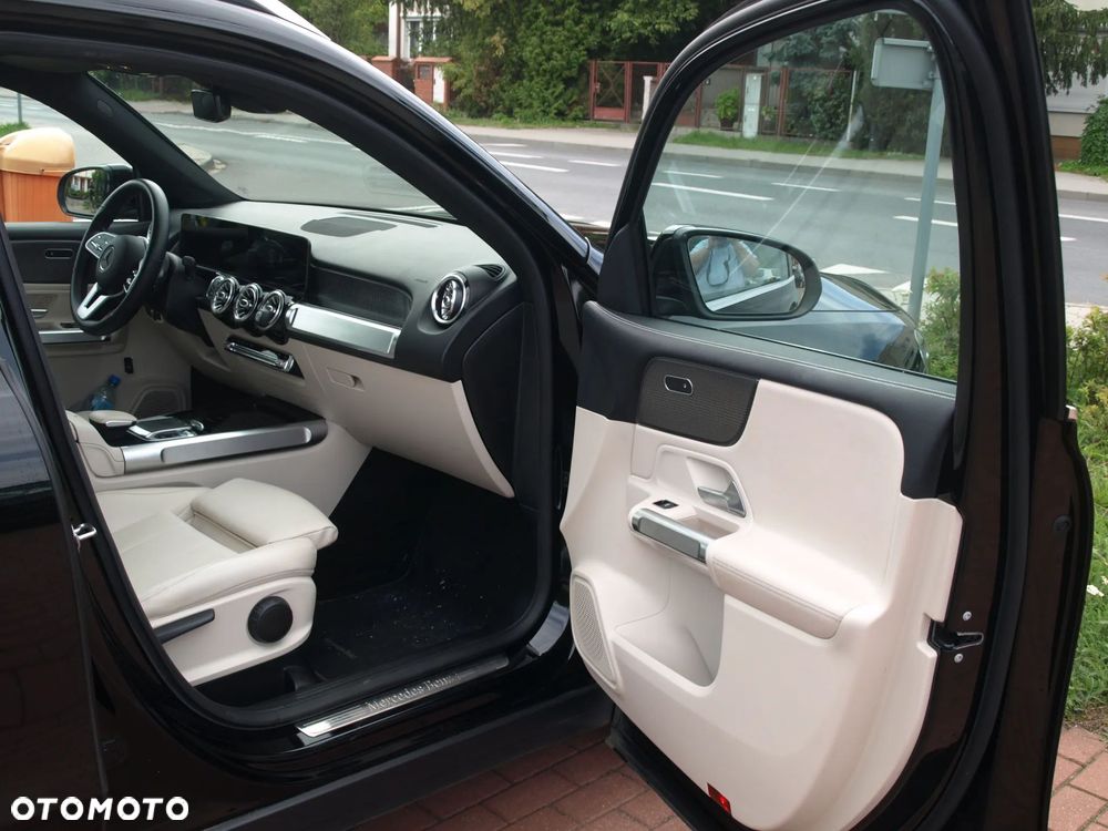 Mercedes-Benz GLB 200 Progressive 7G-DCT - 15