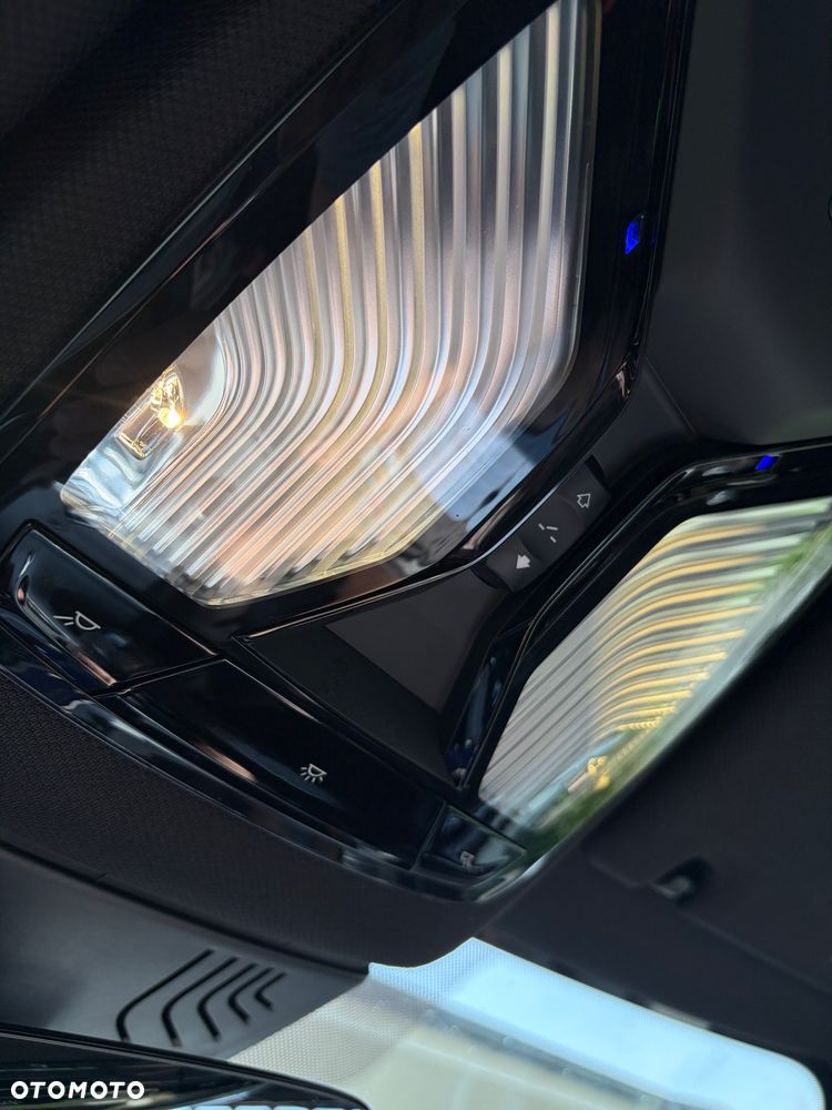 BMW Seria 5 540i xDrive Sport - 22