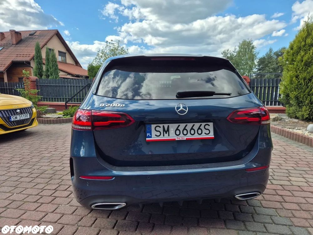 Mercedes-Benz Klasa B 200 d AMG Line 8G-DCT - 12