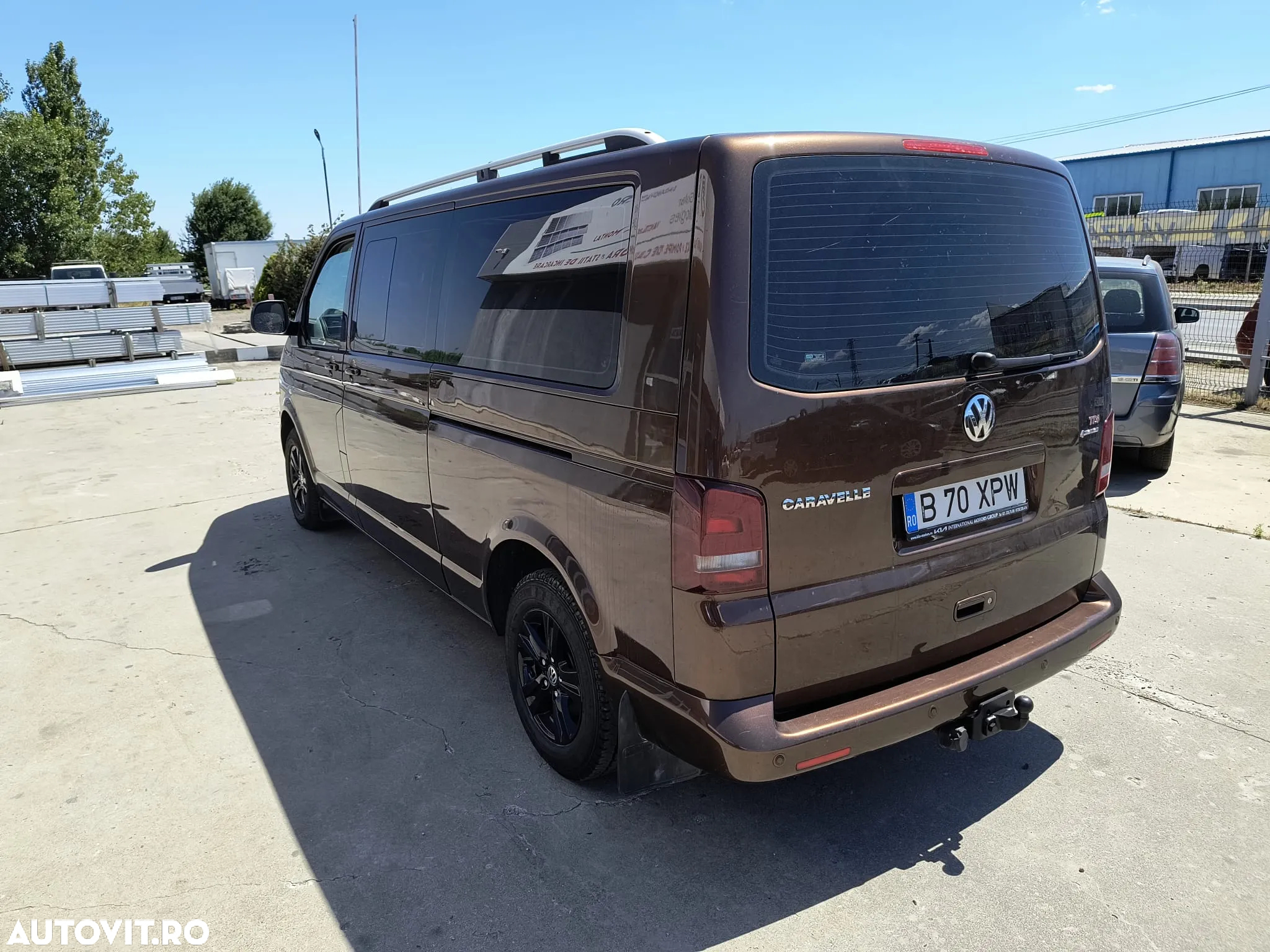 Volkswagen Caravelle - 4