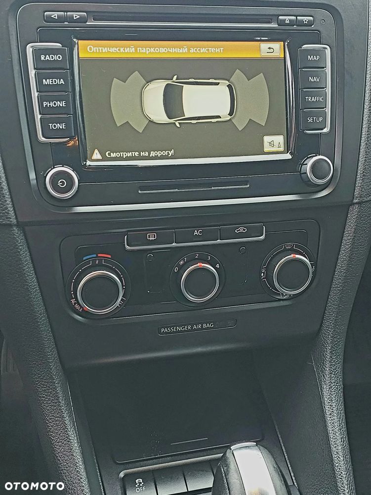 Volkswagen Golf - 9