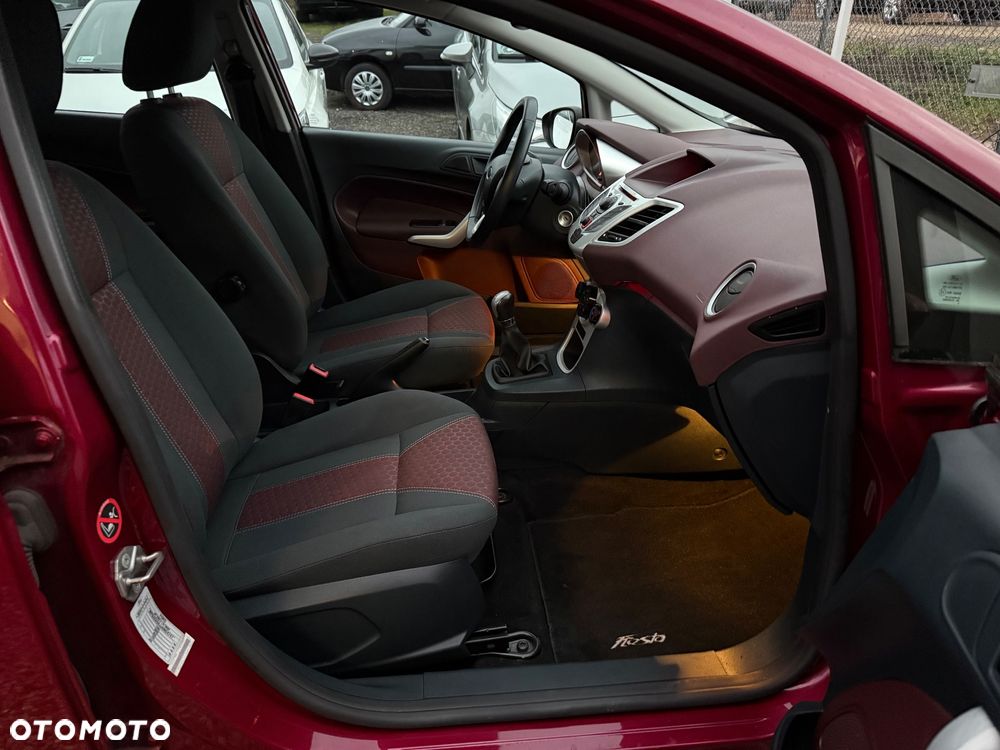 Ford Fiesta 1.25 Titanium - 12