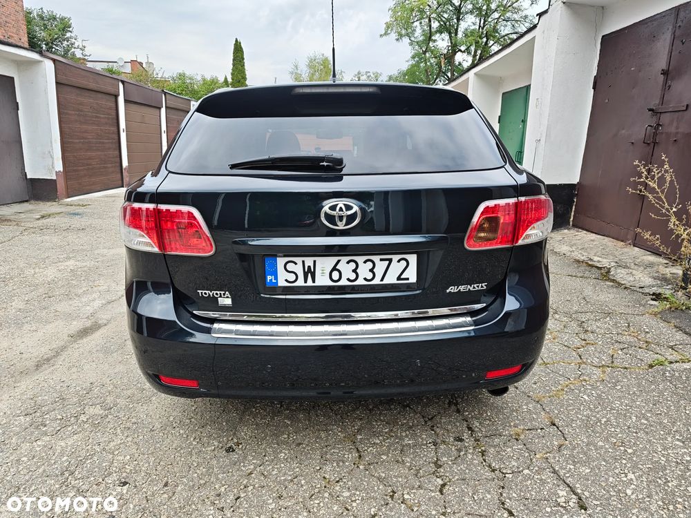 Toyota Avensis 2.0 Prestige EU5 MS - 5