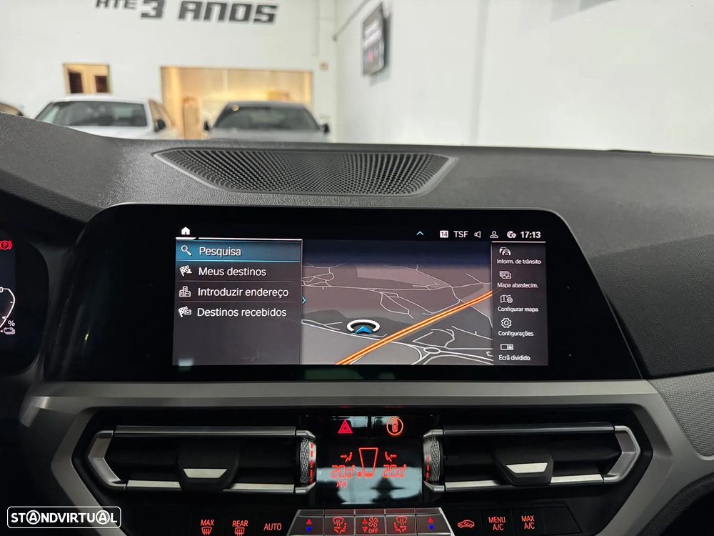 BMW 330 e Pack M Auto - 32