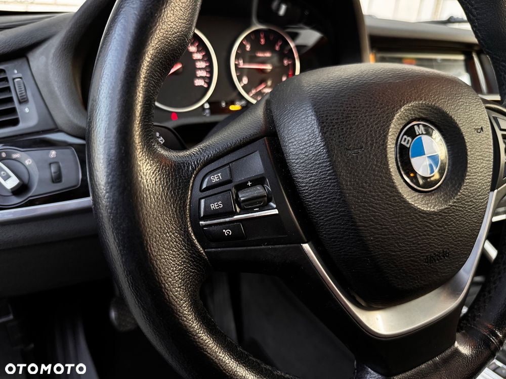 BMW X3 xDrive20d Advantage - 30