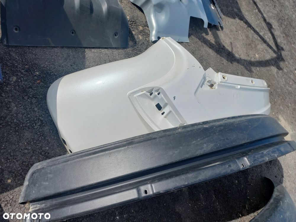 Szkielet kabiny valtra, błotniki,lampy,plastiki,wydech,maska,osłony boczne,chłodnica koler,ACV0303170,osłona,katalizator,t 174,t190,t154,t234,versus,t214,t254,s,t144,active,t194,acv1501850,acv0108820,acw5468600,acw556731a,acw557228a,4381403m5,acv029667b,acw286437b,system odzyskiwania spalin,acv03031270,chłodnice międzystopniowe,acx3043870 - 18