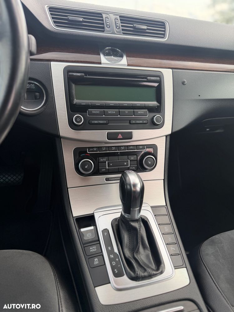 Volkswagen Passat - 6