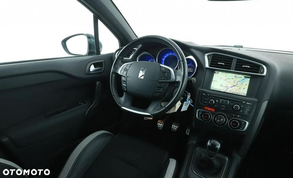 Citroën DS4 1.6 VTi SoChic - 9