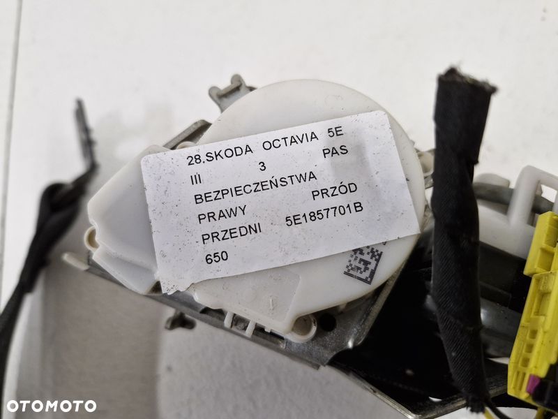 SKODA OCTAVIA 5E III 3 PAS BEZPIECZEŃSTWA PRAWY PRZÓD PRZEDNI 5E1857701B - 5