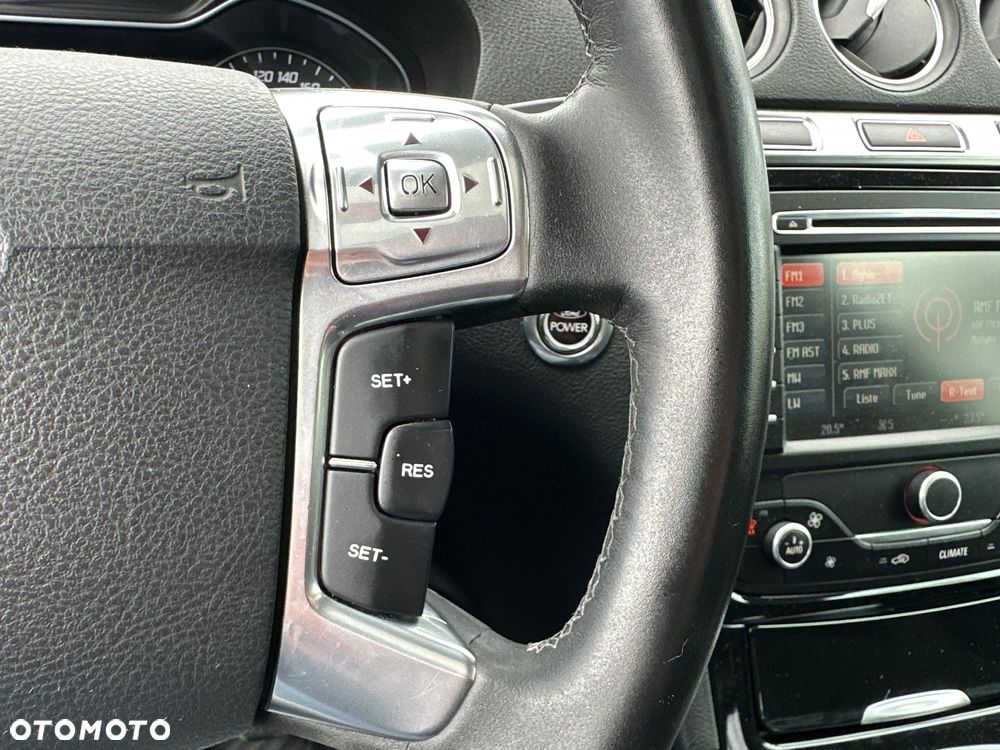 Ford Galaxy 2.0 TDCi DPF Business Edition - 36