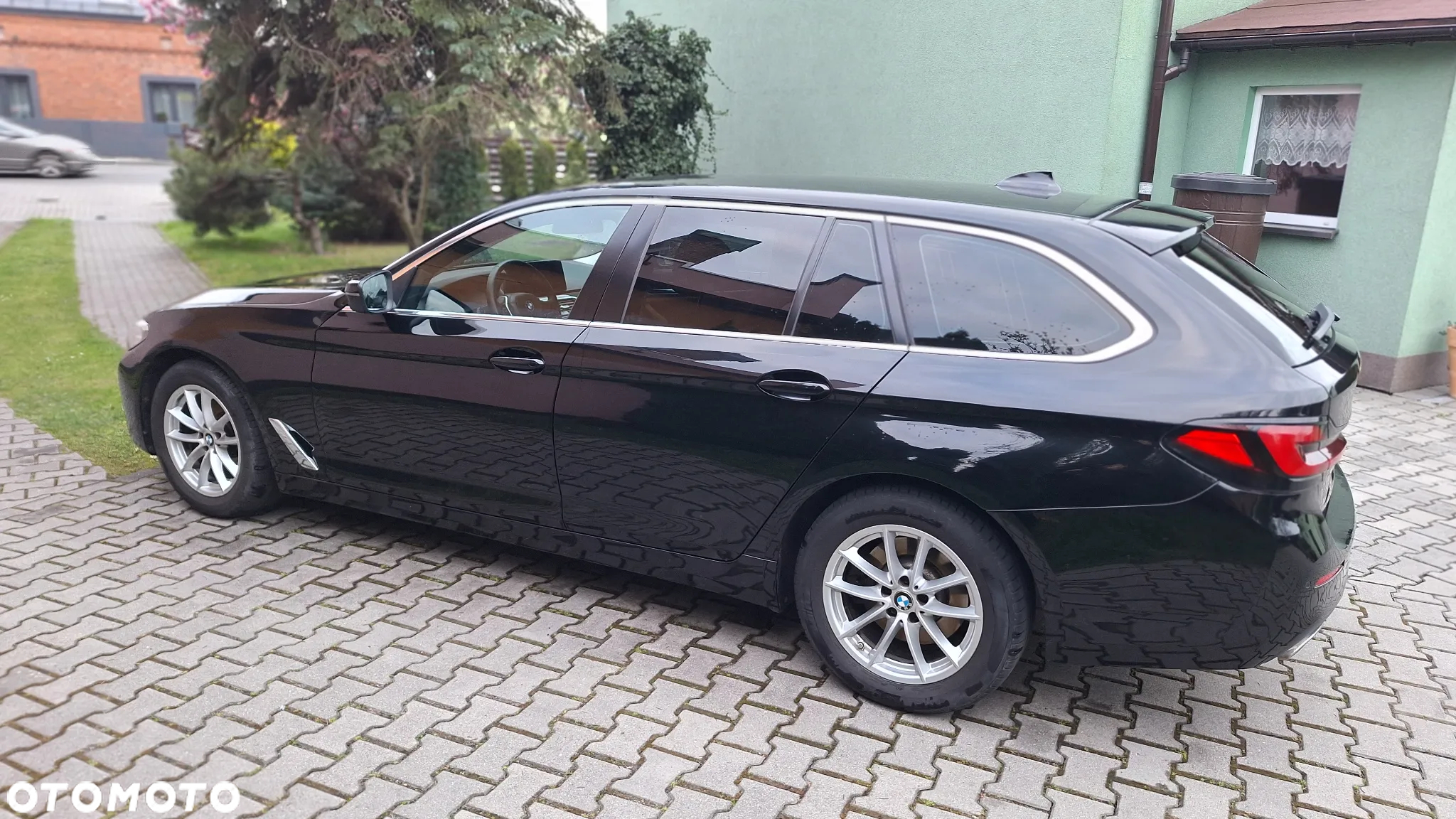 BMW Seria 5 520i Touring Luxury Line - 7