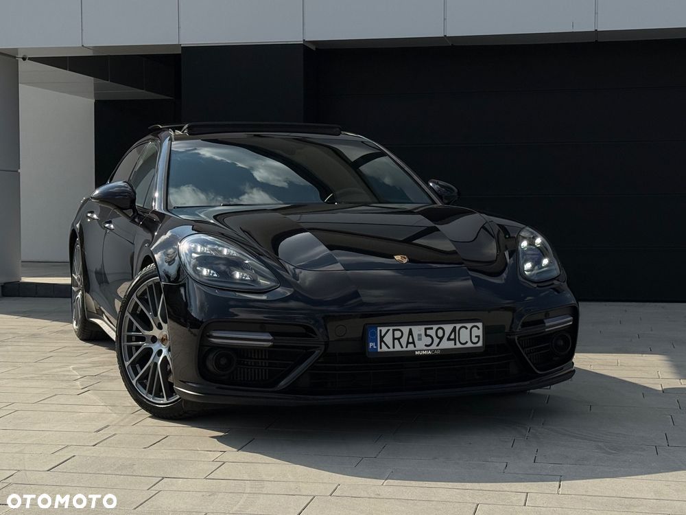 Porsche Panamera Turbo - 23