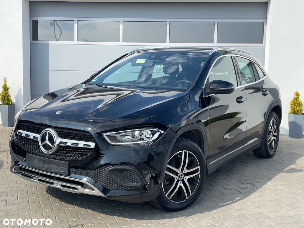 Mercedes-Benz GLA 200 7G-DCT Edition 1 - 4