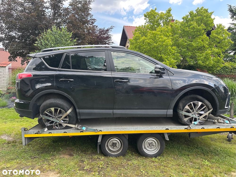 Toyota RAV4 - 6