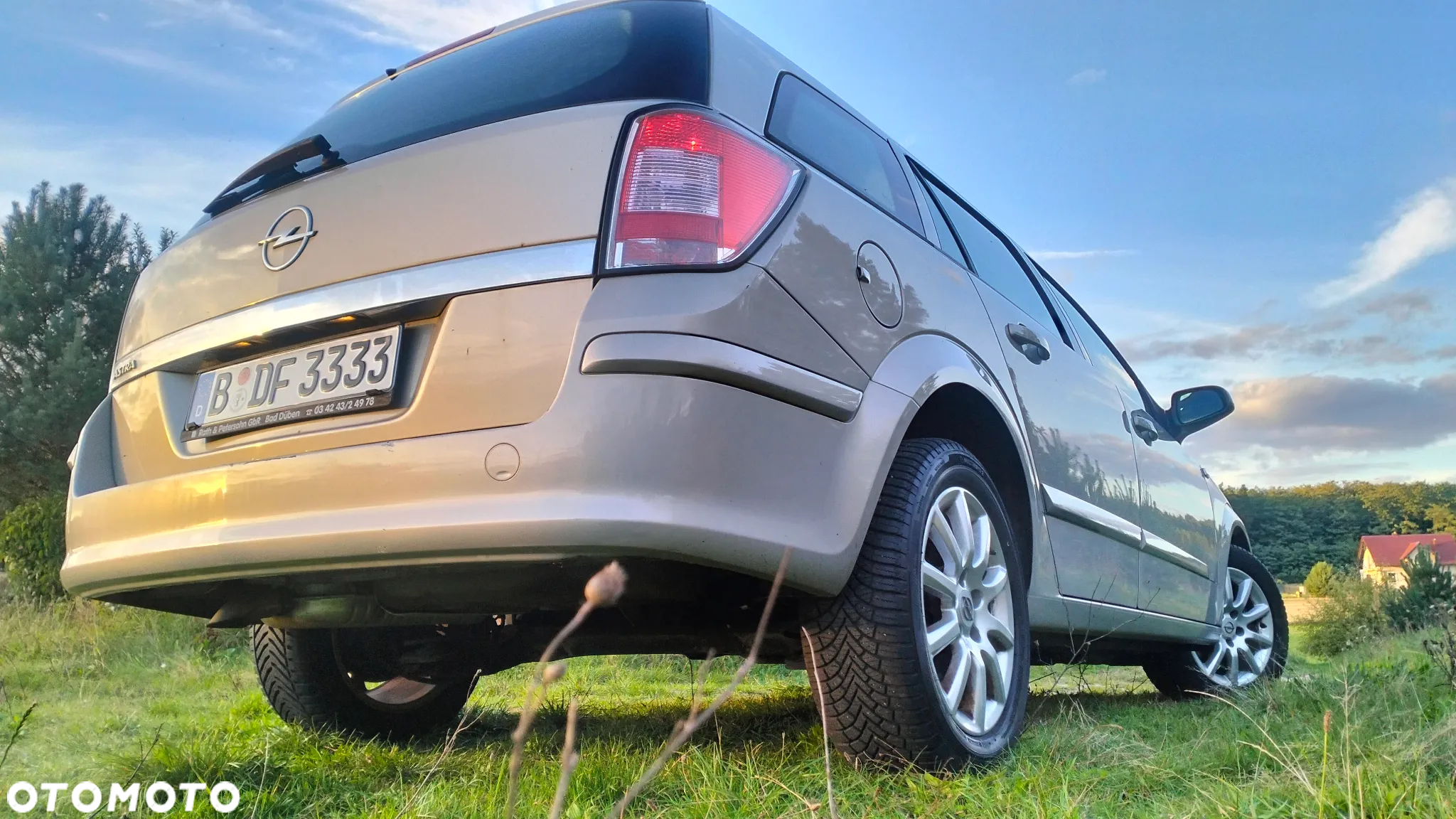 Opel Astra 1.6 Caravan Cosmo - 20