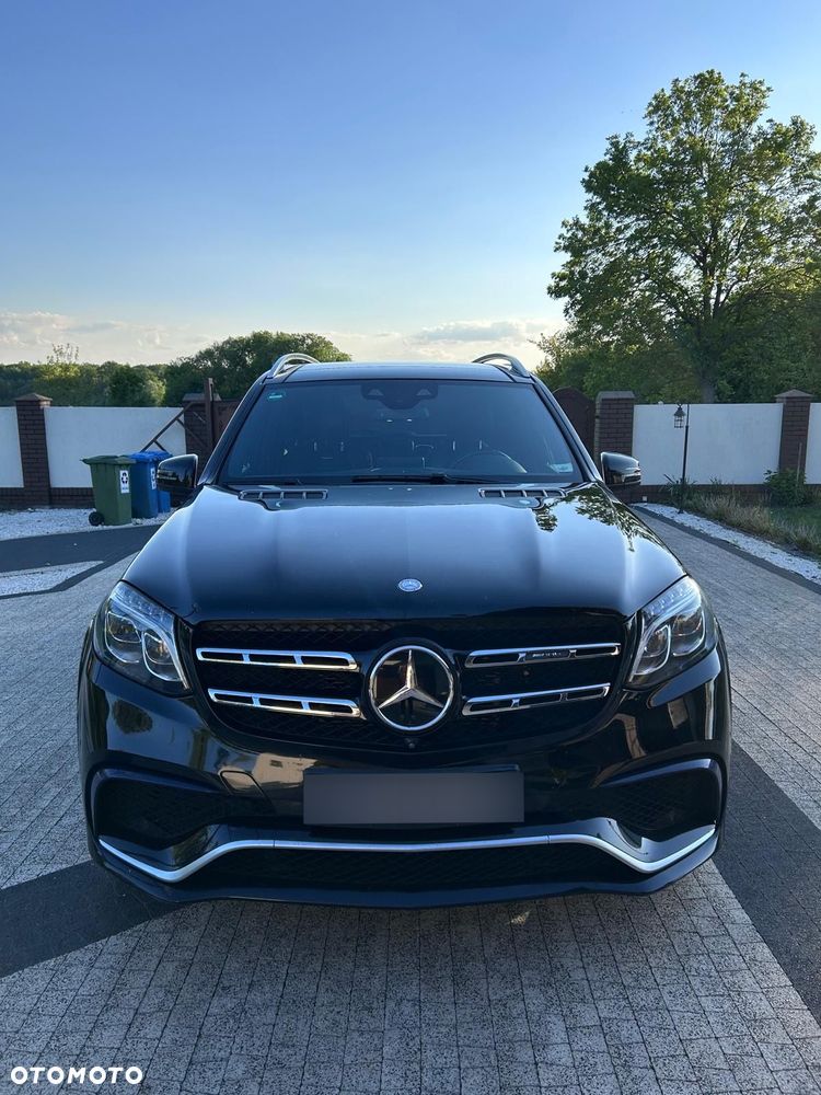 Mercedes-Benz GLS - 1