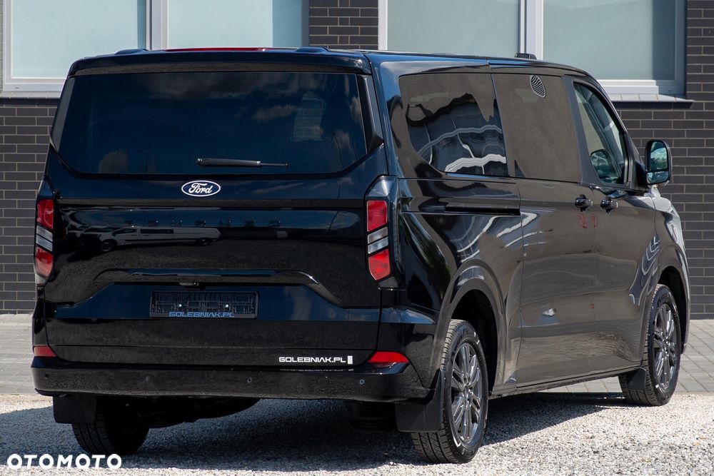 Ford Tourneo Custom - 2