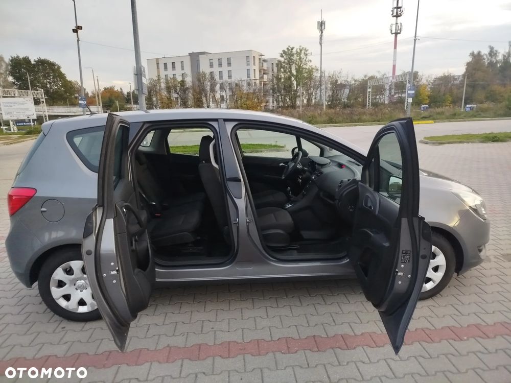 Opel Meriva - 18