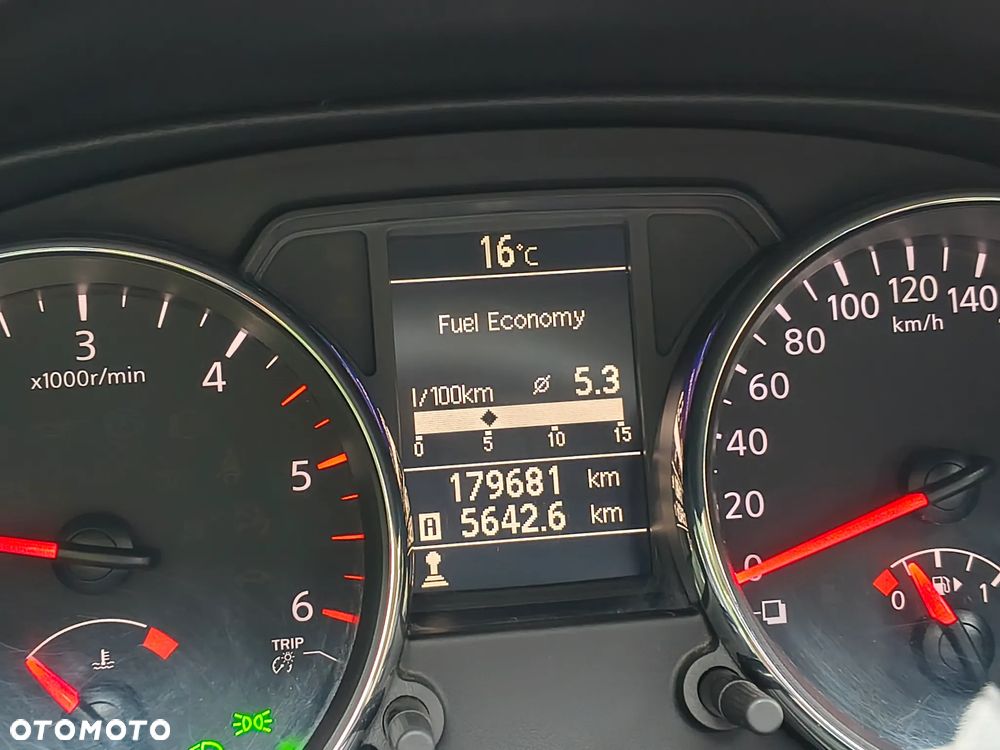 Nissan Qashqai 1.6 dCi DPF Start/Stop tekna - 11