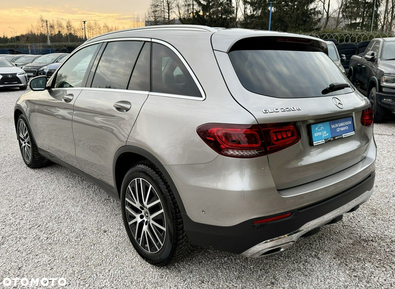 Mercedes-Benz GLC 220 d 4Matic 9G-TRONIC Exclusive - 5