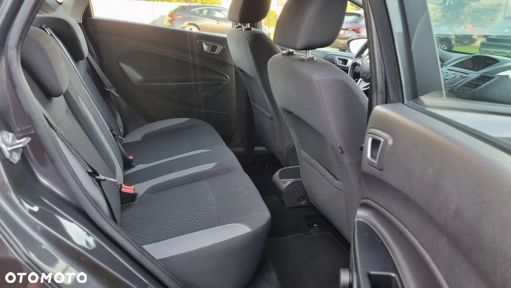 Ford Fiesta - 19
