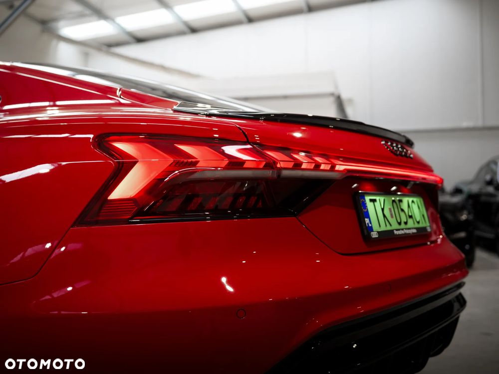 Audi e-tron GT - 7