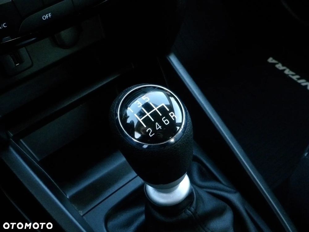 Suzuki Vitara 1.4 Boosterjet SHVS Comfort Plus 2WD - 24