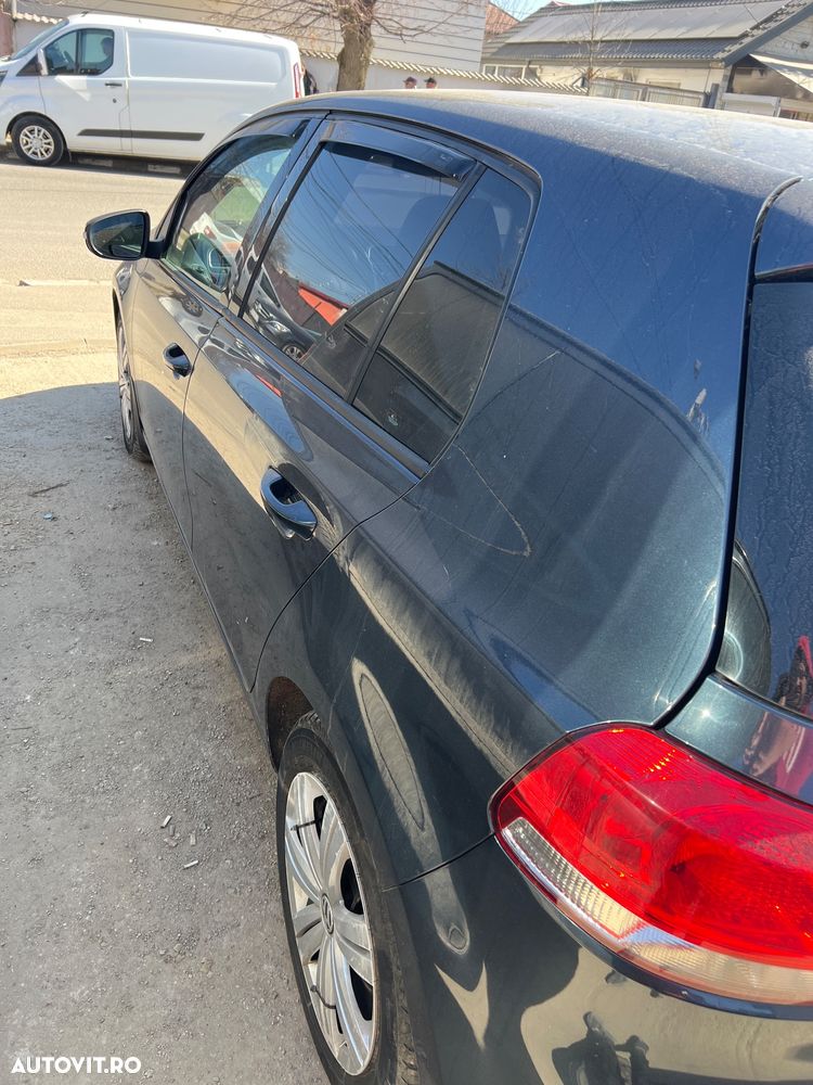 Volkswagen Golf 1.6 TDI DPF Comfortline - 4