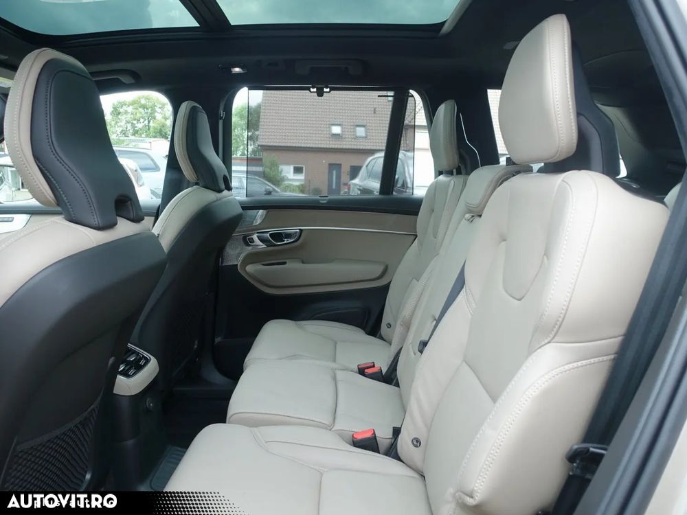 Volvo XC 90 T8 AWD Ultra Bright - 13