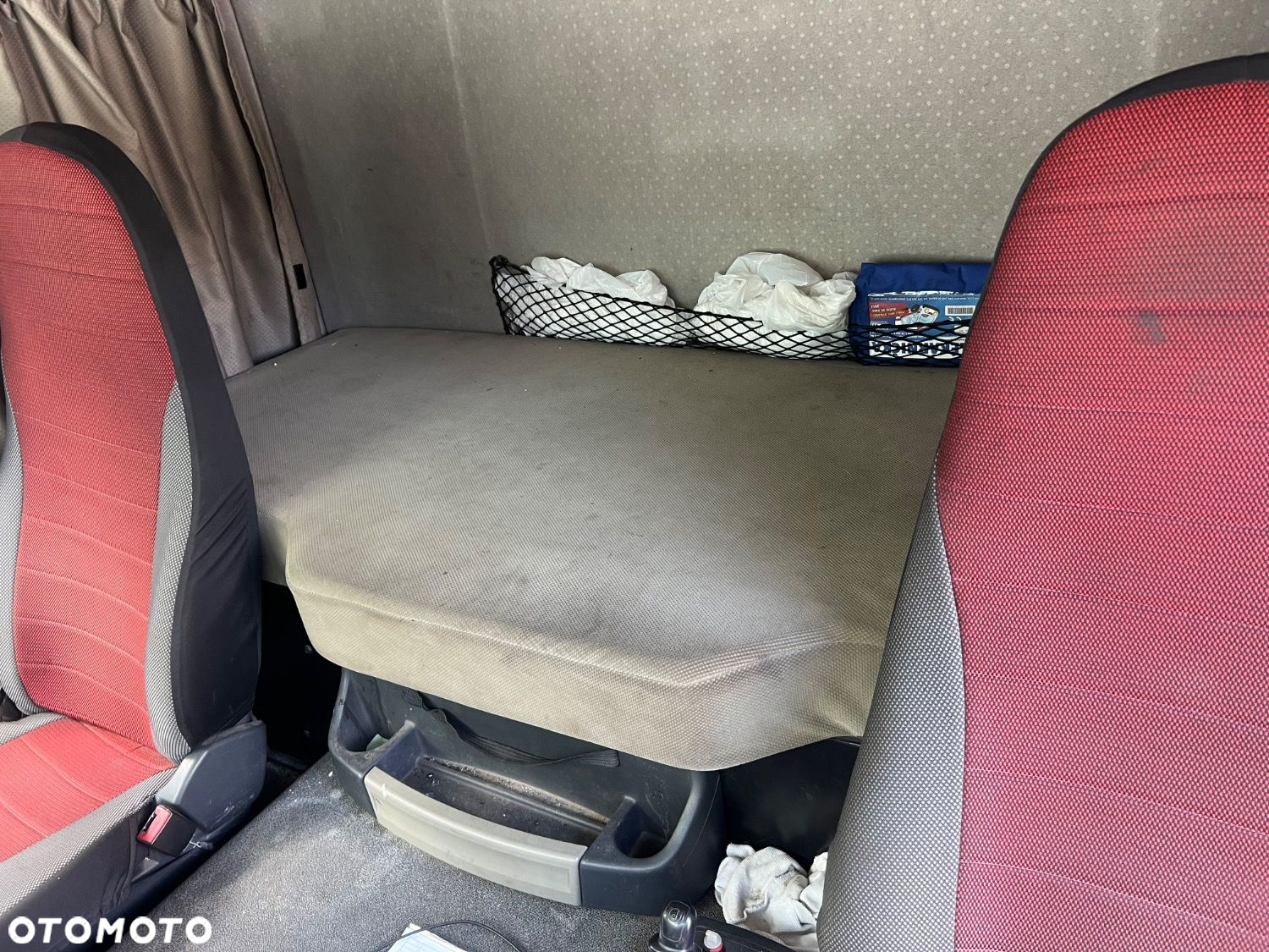 Renault Premium Dxi L R 450.26 T 6X4 - 31