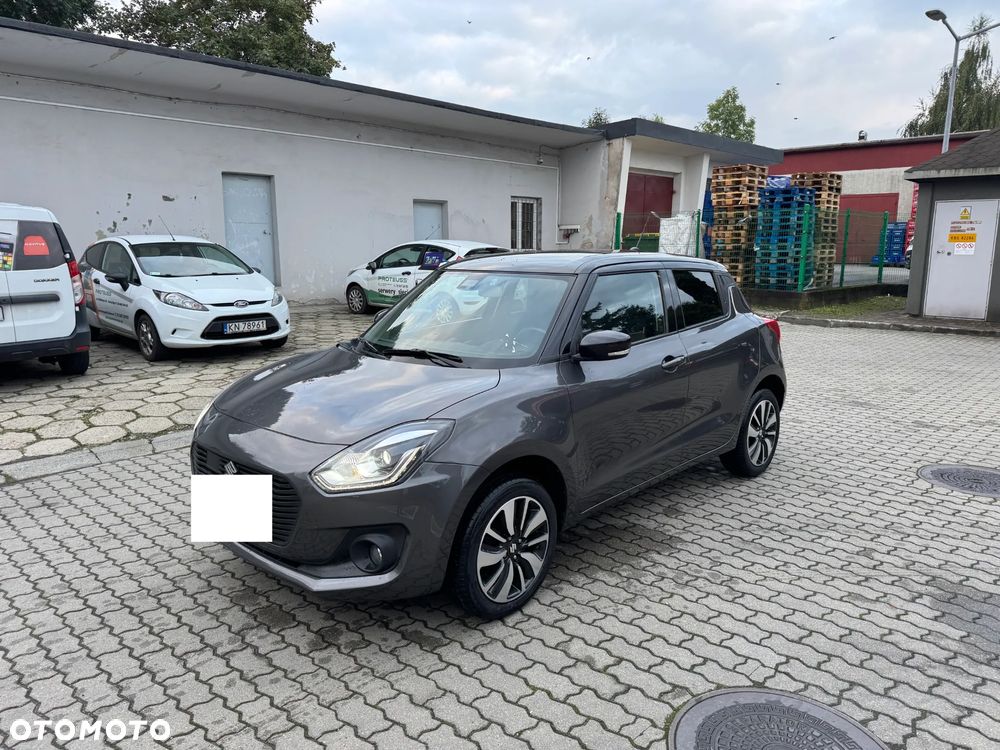Suzuki Swift 1.2 SHVS Premium Plus - 9