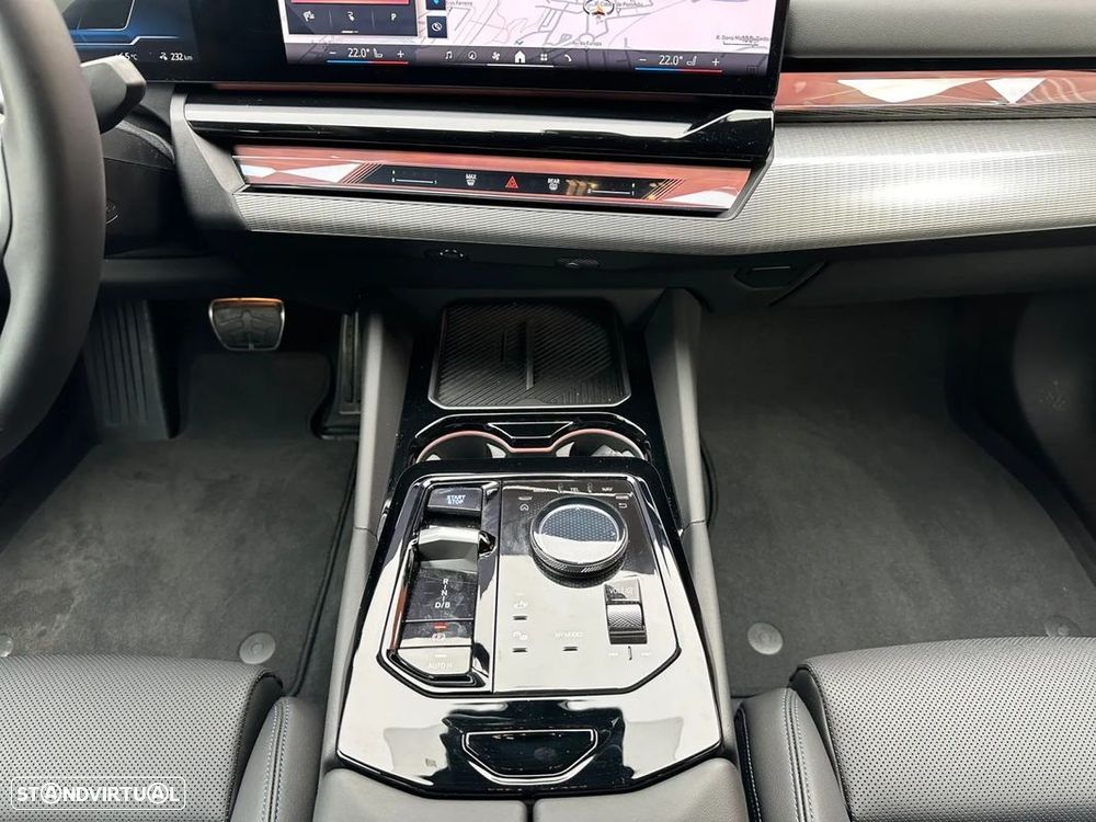 BMW i5 eDrive40 Pack Desportivo M - 12