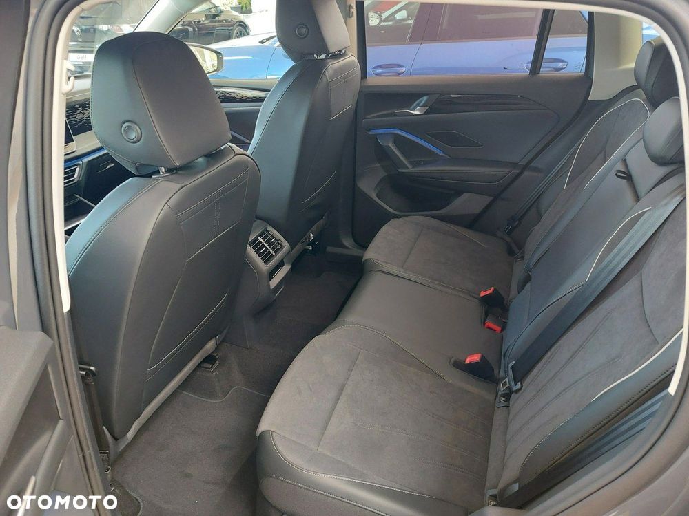 Volkswagen Tiguan - 13