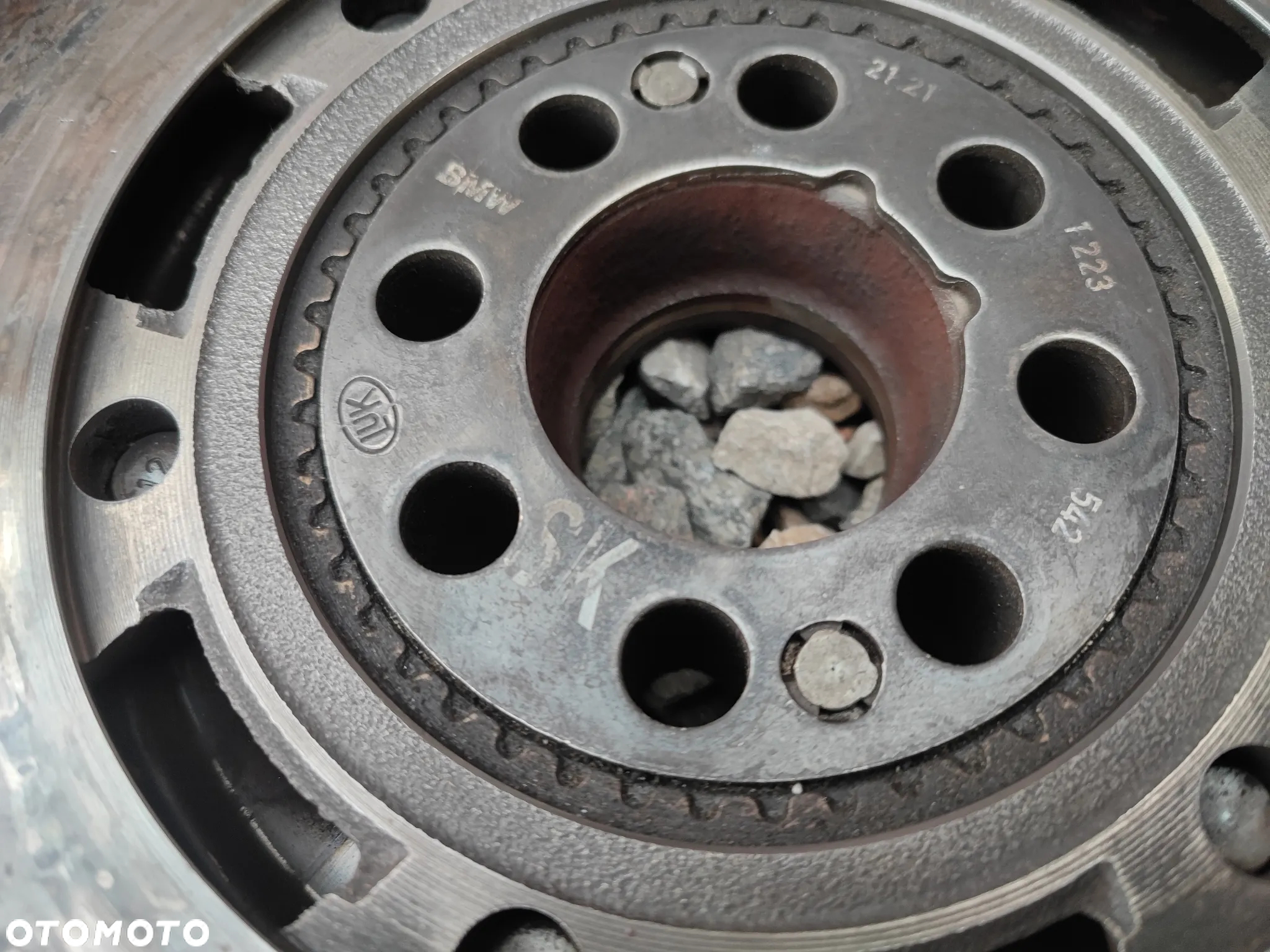 BMW E36 / E39 / E38 / Z3 / E34 ORYGINALNE KOŁO ZAMACHOWE DWUMASOWE POD TARCZĘ SPRZĘGŁA 228MM DO SILNIKÓW GAMY M52 / M50 ( M52B20 / M50B20 )  O NR. 21 21 1 222 512 / 21 21 1 223 542 / 21 20 1 223 418 /  21 21 1 223 593 OEM  SPRAWNE W 100% - 7