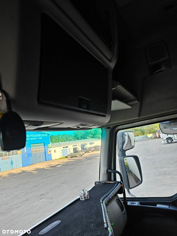 Renault Premium - 11