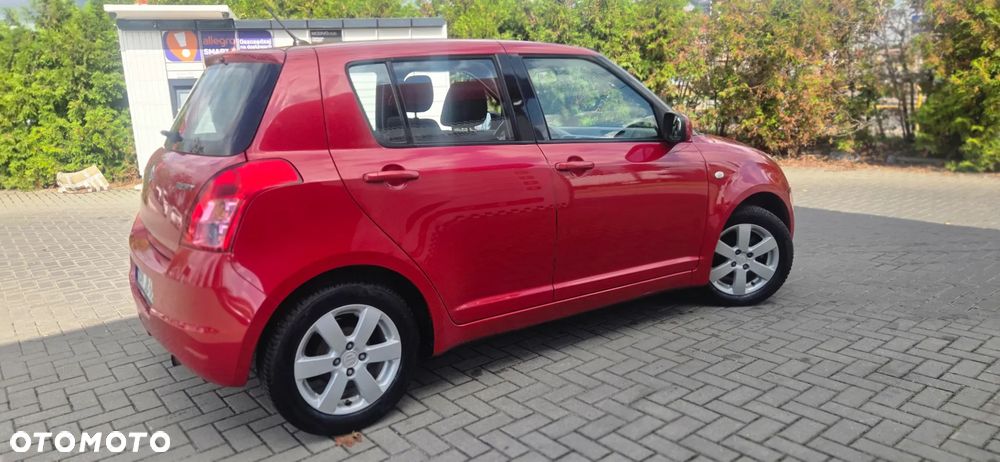 Suzuki Swift 1.3 Club dance - 11