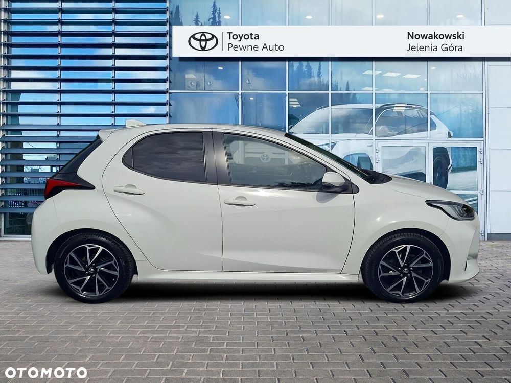Toyota Yaris - 4