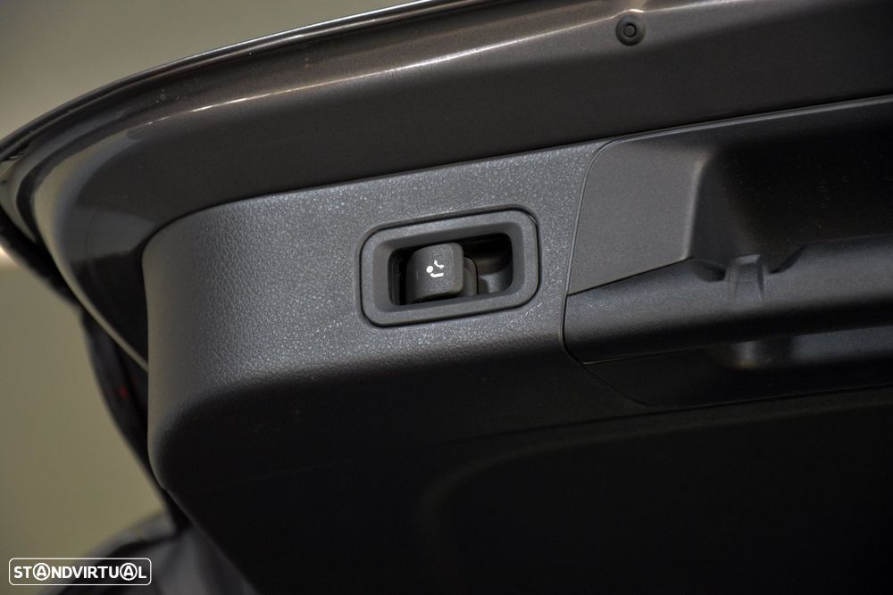 Mercedes-Benz B 250 - 12