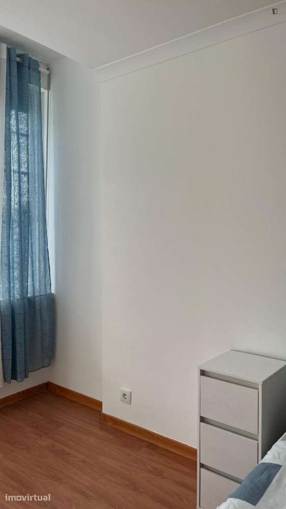 Quarto - localizado em Amadora Lisbon - Grande imagem: 2/20