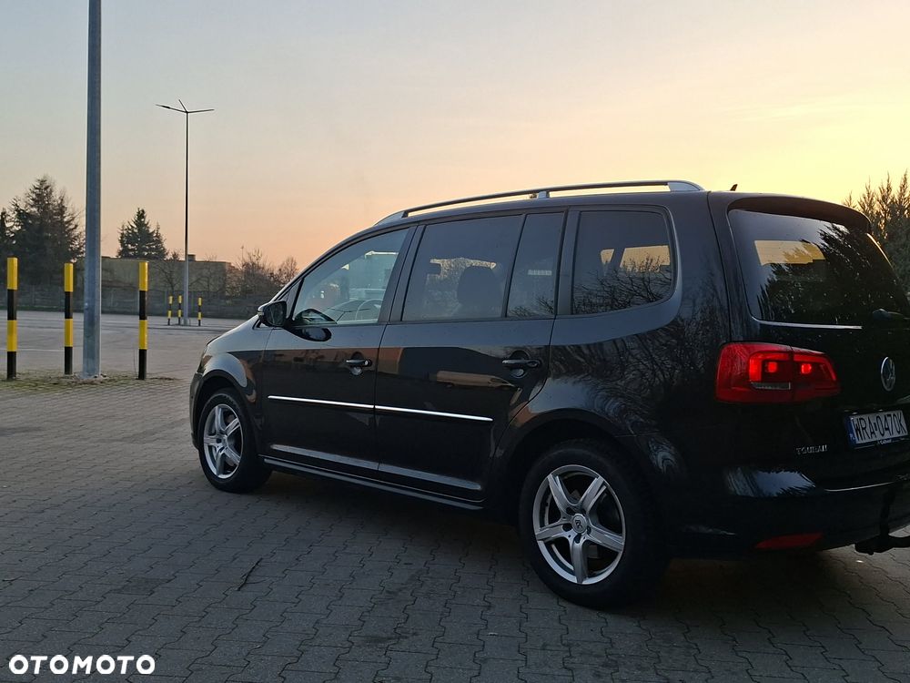 Volkswagen Touran 2.0 TDI DPF Highline - 5