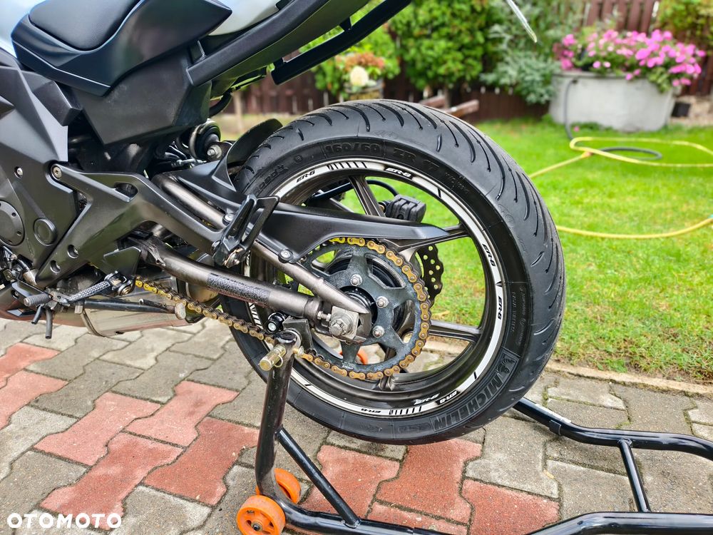Kawasaki ER - 19