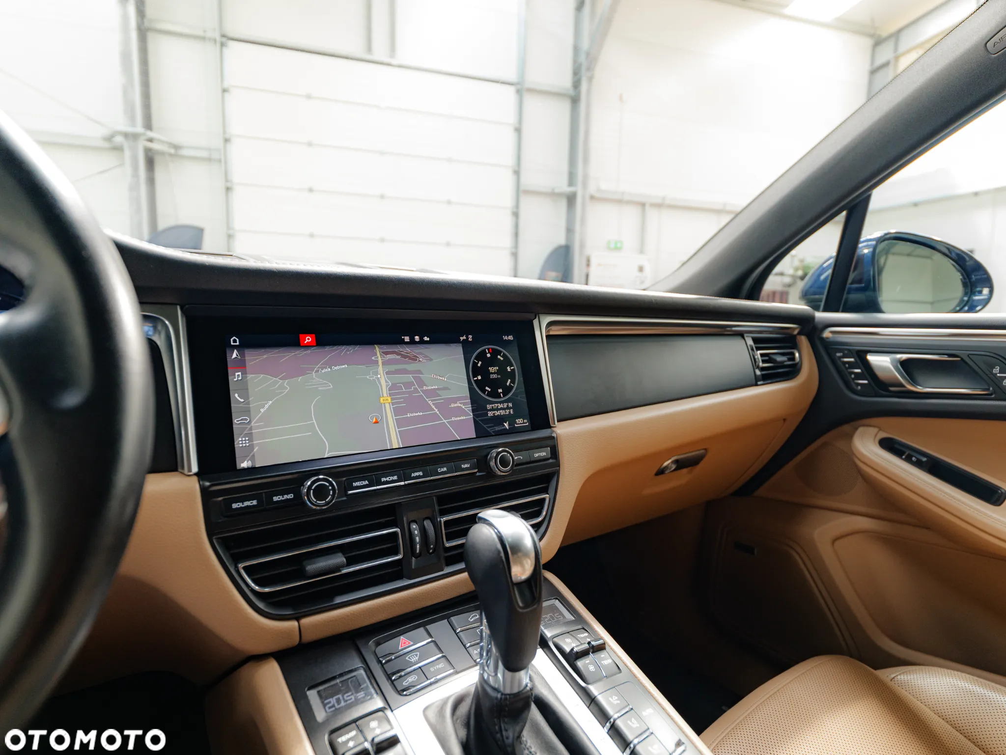 Porsche Macan Standard - 26